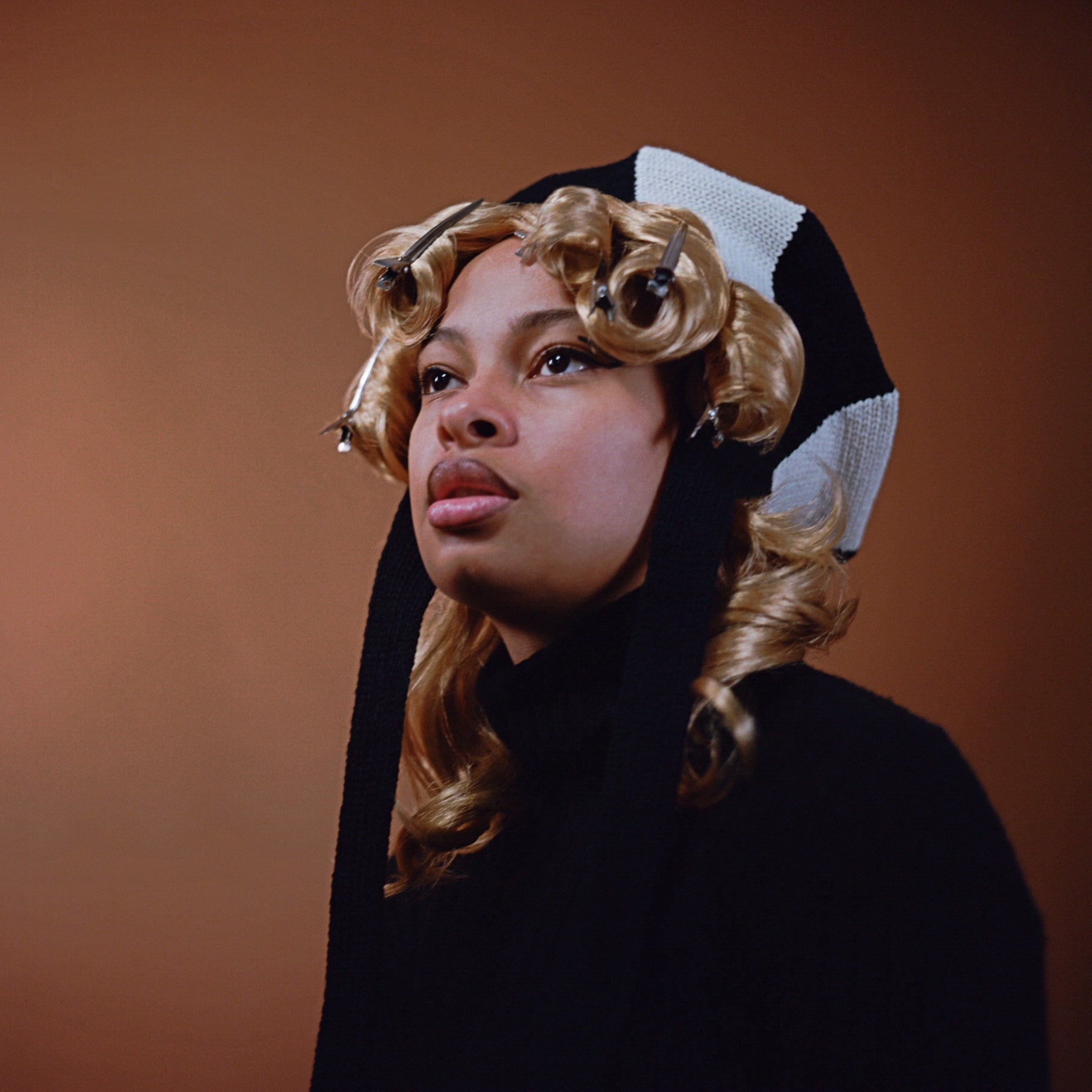 Spiral classic Hat in black & ecru