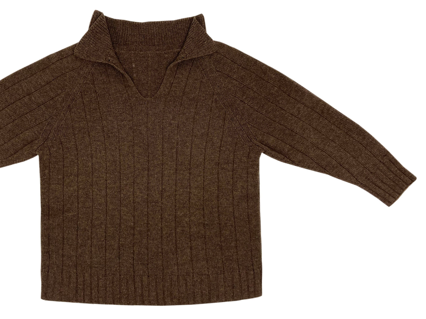 close up of Ladder raglan sweater in tobacco