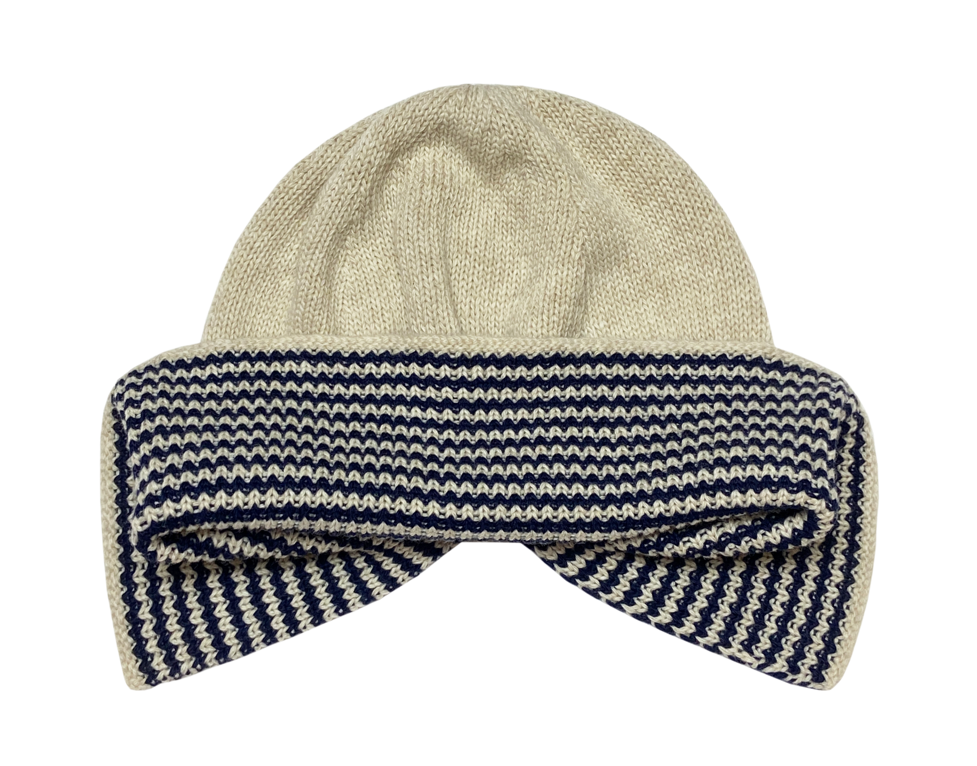 Flap hat in oatmeal & navy