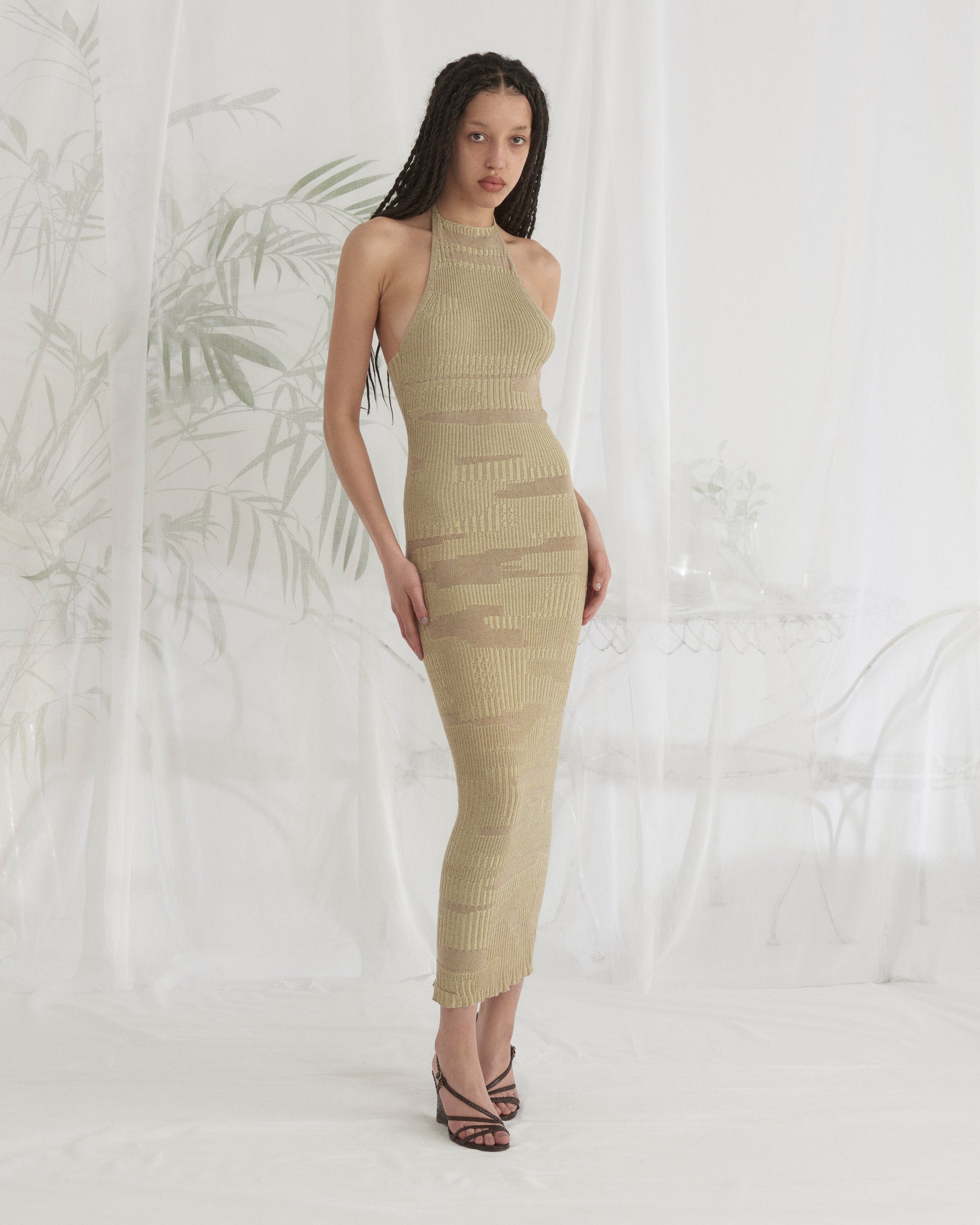 Knitted halter-neck dress consulting for Elliss