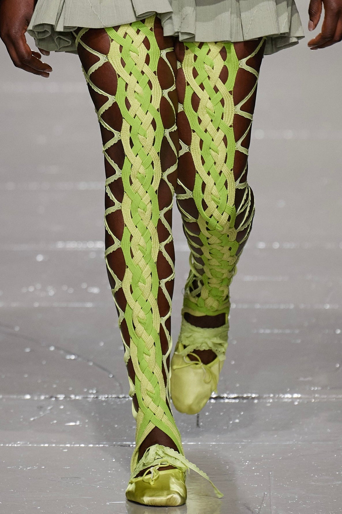 Shibari Tights consulting for Sinead O'Dwyer.